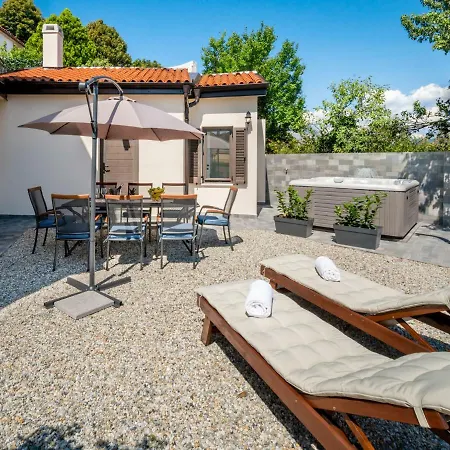 Amberg By Interhome Case de vacanță *