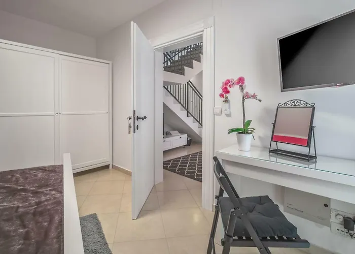 Amberg By Interhome * Kastav