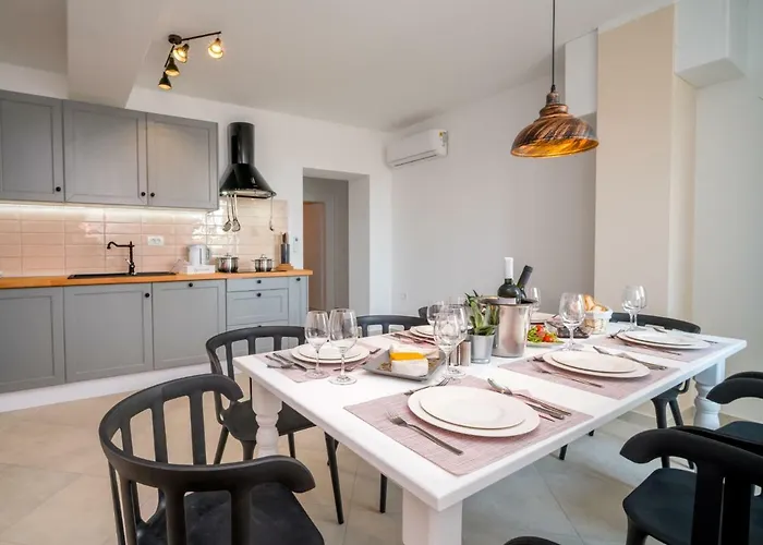 Amberg By Interhome Kastav